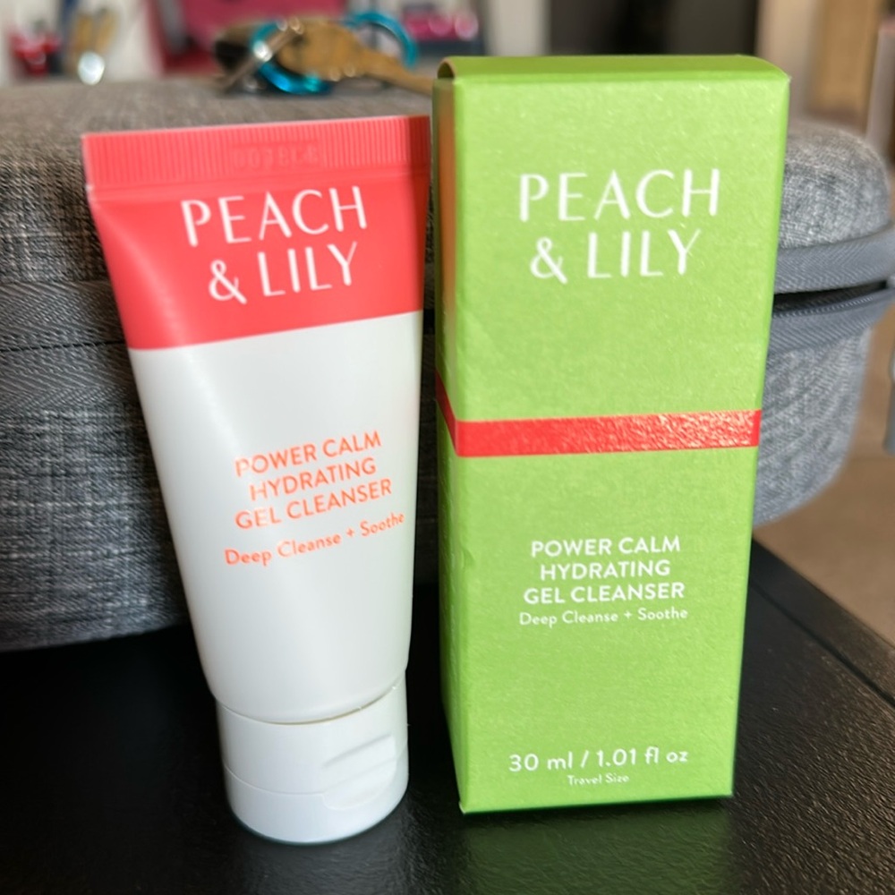 ☘️4/$26 peach & Lily power calm hydrate gel cleanser 1.01oz NWT